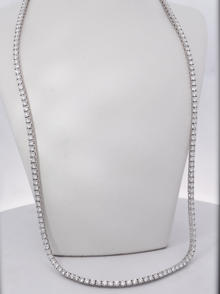 Lab-Diamond Necklace